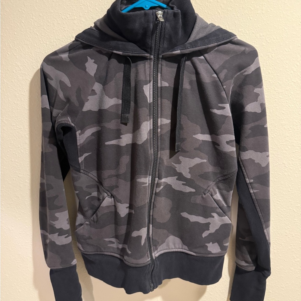 Athleta Charcoal Camo Zip-Up Hooded Sweatshirt Jacket XSP